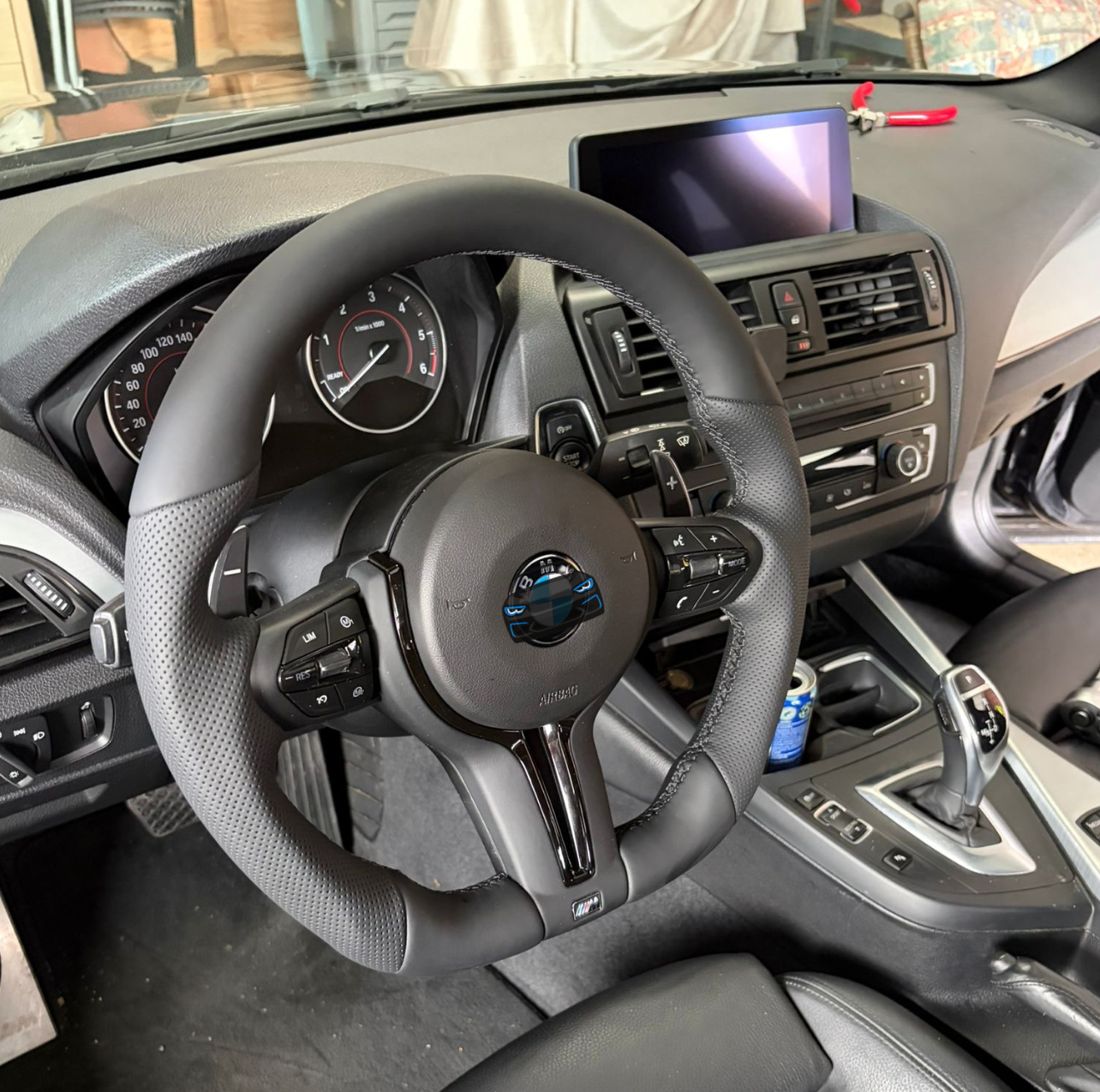 F-Series Flat Steering Wheel Black Plug & Play